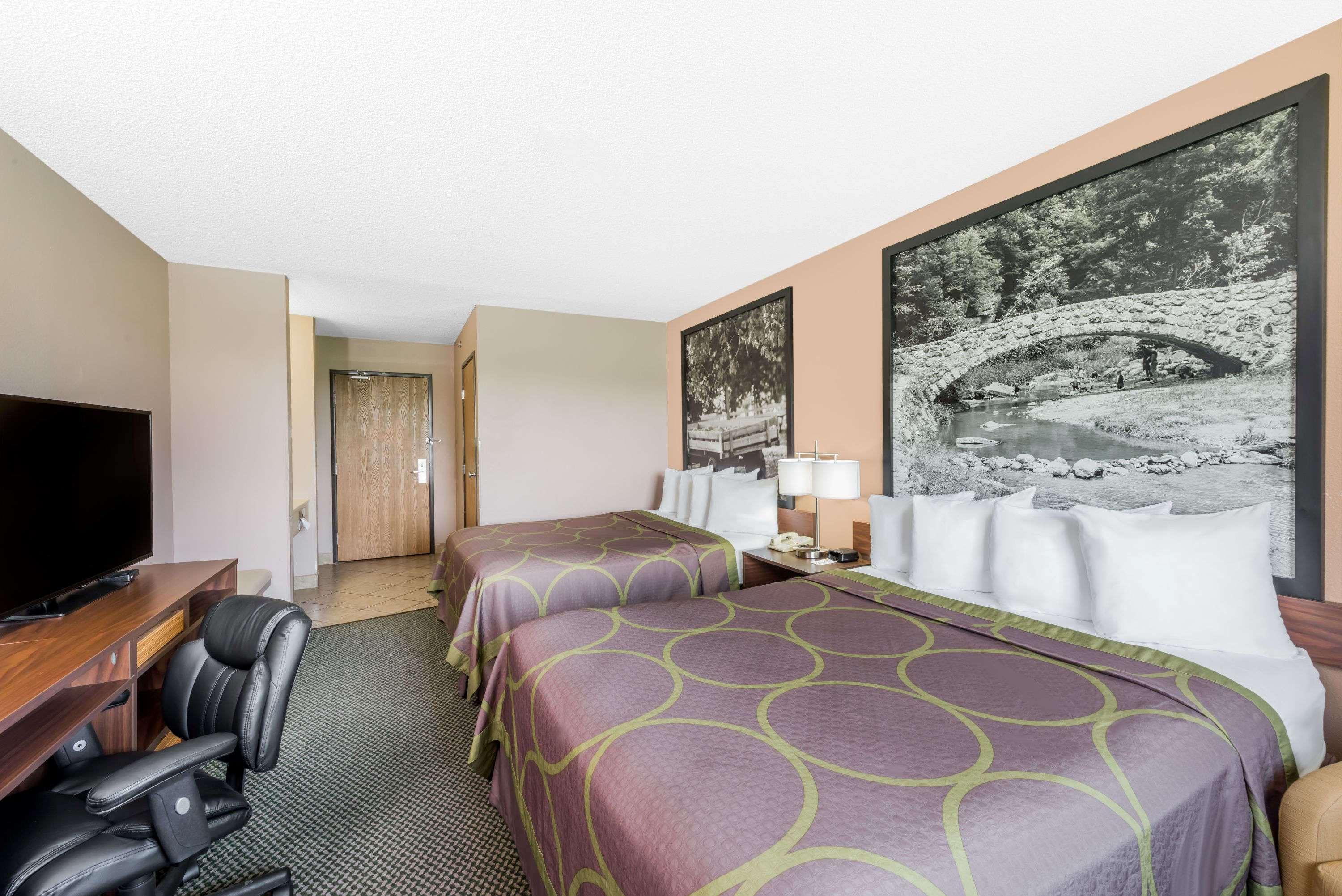 ซูเปอร์ 8 วินฟิลด์/เควล ริดจ์ แอเรีย Hotel Winfield ภายนอก รูปภาพ