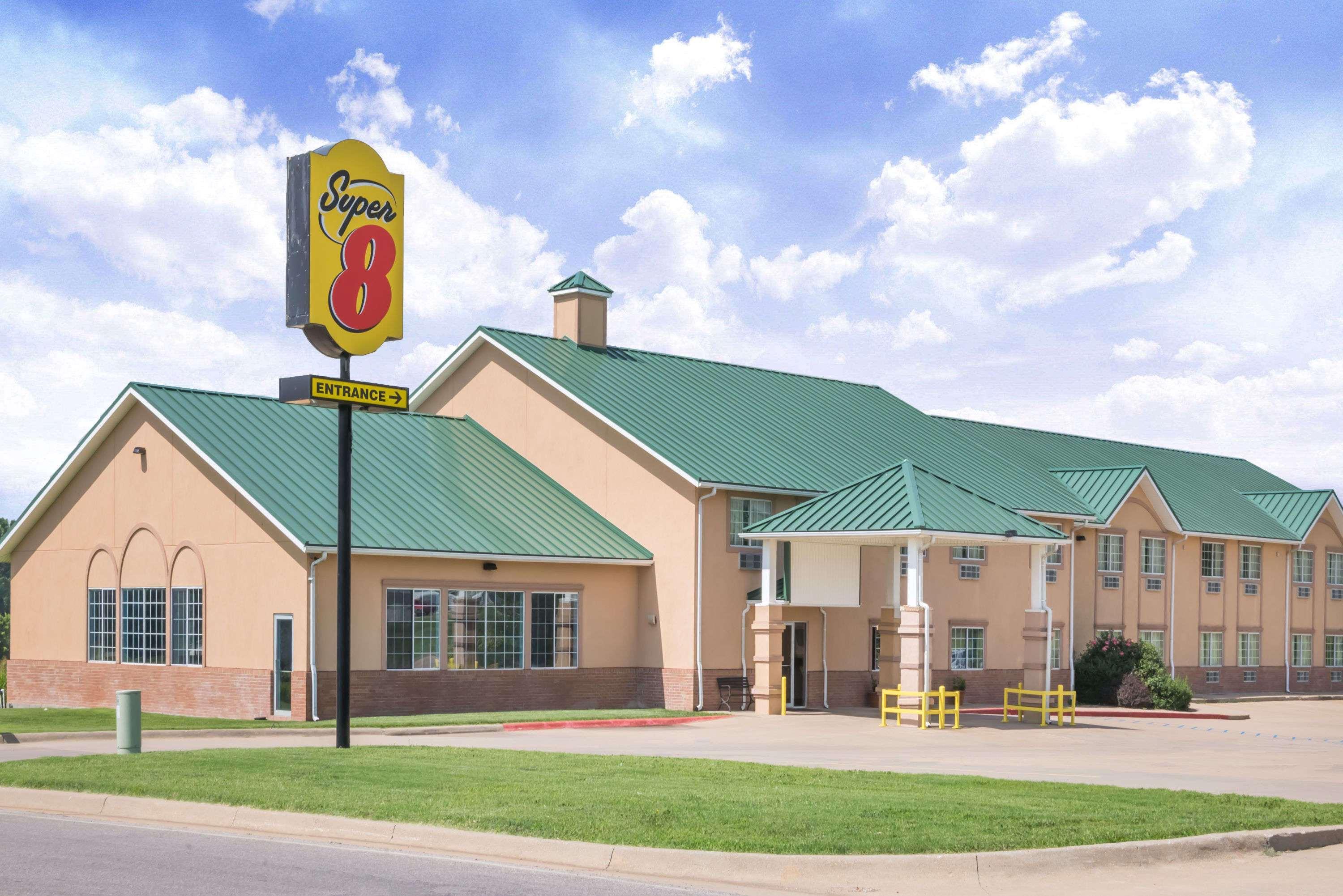 ซูเปอร์ 8 วินฟิลด์/เควล ริดจ์ แอเรีย Hotel Winfield ภายนอก รูปภาพ