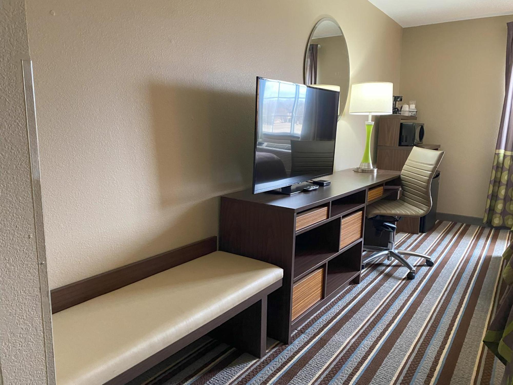 ซูเปอร์ 8 วินฟิลด์/เควล ริดจ์ แอเรีย Hotel Winfield ภายนอก รูปภาพ